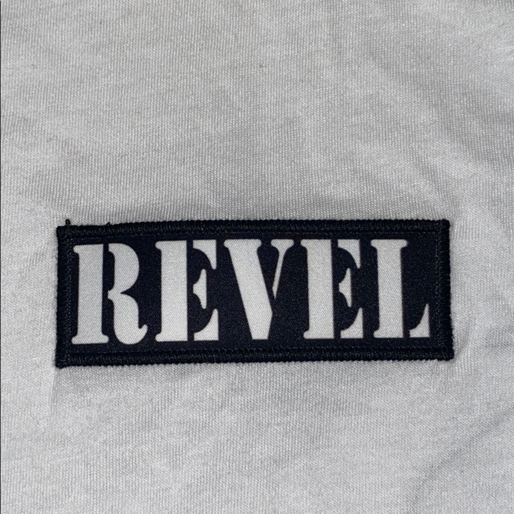 Revel Crop Top - Picture 3 of 4